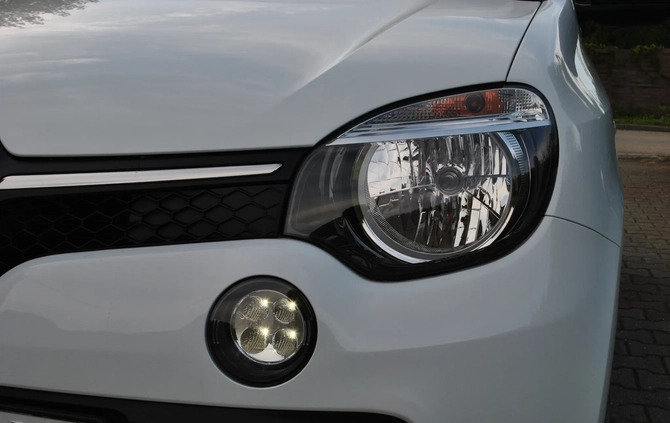 Renault Twingo cena 29555 przebieg: 43000, rok produkcji 2015 z Przedecz małe 781